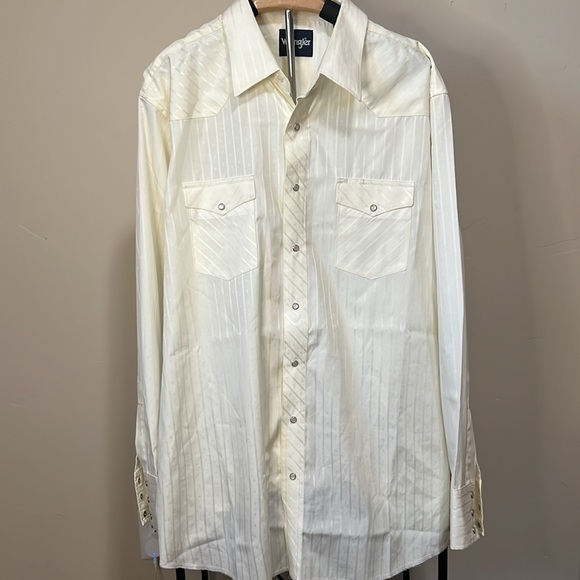 Wrangler Other - Men’s Wrangler Pinstripe Cream Pearl Snap Long Sleeve Collared Dress Shirt